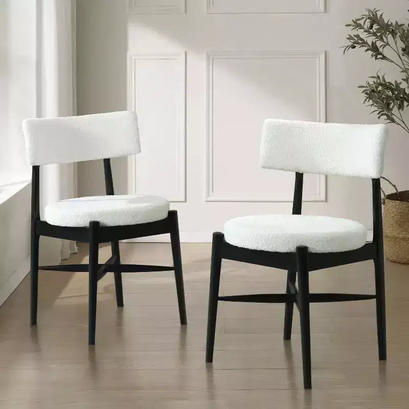Juego de 2 sillas de comedor Okak Mid-Century, cómodas sillas de comedor Boucle con patas de madera de caucho y respaldo curvo, sillas auxiliares de cocina tapizadas