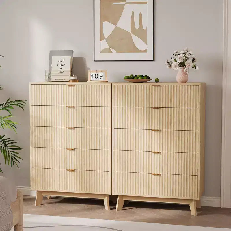 Cómoda Acanalada para Dormitorio, Cómoda Alta de Madera para Almacenamiento, Cómoda Moderna de Dormitorio con Almacenamiento Profundo de 5 Cajones de Madera