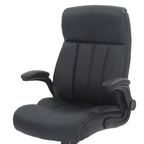 Sillón de oficina de respaldo medio - Negro, piel sintética, brazos abatibles, base de nailon de 5 radios